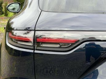 PORSCHE CAYENNE 3.0 Cayenne V6 Platinum Edition E-Hybrid A 4WD 5dr