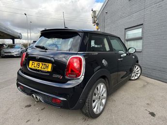 MINI HATCH 2.0 Cooper S Classic Hatchback 3dr Petrol Steptronic Euro 6 (s/s