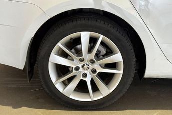 SKODA OCTAVIA 2.0 TDI SE L Estate 5dr Diesel DSG 7Spd Euro 6 (s/s) (150 ps) Ac