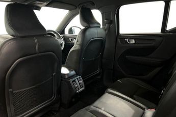 VOLVO XC40 2.0 D4 R-Design Pro SUV 5dr Diesel Auto AWD Euro 6 (s/s) (190 ps