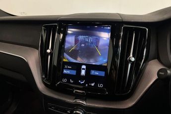 VOLVO XC60 2.0h T8 Twin Engine 11.6kWh R-Design SUV 5dr Petrol Plug-in Hybr