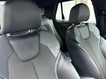 AUDI Q2 2.0 TFSI 40 S line SUV 5dr Petrol S Tronic quattro Euro 6 (s/s) 