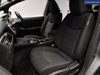 NISSAN LEAF 39kWh N-Connecta Hatchback 5dr Electric Auto (150 ps)