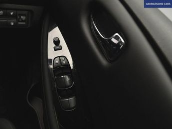 NISSAN LEAF 39kWh N-Connecta Hatchback 5dr Electric Auto (150 ps)