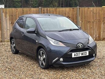 TOYOTA AYGO 1.0 VVT-i x-clusiv3 Hatchback 5dr Petrol x-shift Euro 6 (68 ps)