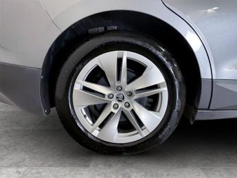 SKODA ENYAQ 62kWh 60 SUV 5dr Electric Auto (DC120kW) (179 ps)