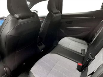RENAULT MEGANE E-TECH 60kWh iconic Hatchback 5dr Electric Auto (optimum charge) (220 p