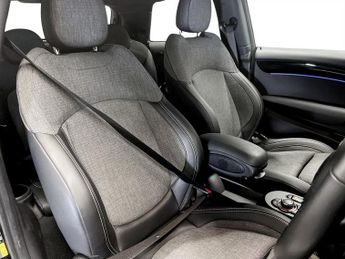 MINI Electric Hatch Cooper SE 32.6kWh Level 2 Hatchback 3dr Electric Auto (184 ps)