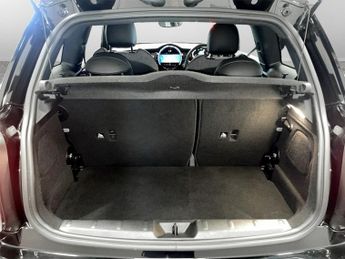 MINI Electric Hatch Cooper SE 32.6kWh Level 2 Hatchback 3dr Electric Auto (184 ps)