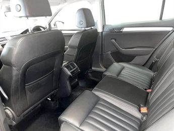 SKODA SUPERB 2.0 TDI SE Technology Hatchback 5dr Diesel DSG Euro 6 (s/s) (150