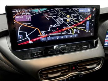 NISSAN JUKE 1.6 N-Connecta SUV 5dr Petrol Hybrid Auto Euro 6 (143 ps)