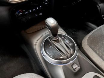 NISSAN JUKE 1.6 N-Connecta SUV 5dr Petrol Hybrid Auto Euro 6 (143 ps)