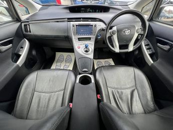 TOYOTA PRIUS 1.8 VVT-h T4 Hatchback 5dr Petrol Hybrid CVT Euro 5 (s/s) (136 p