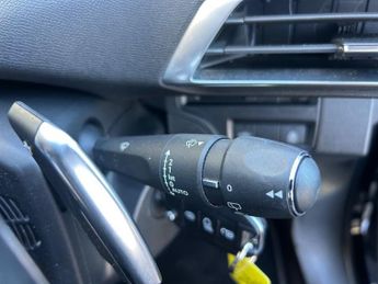 PEUGEOT 3008 1.6 BlueHDi Allure SUV 5dr Diesel EAT Euro 6 (s/s) (120 ps)