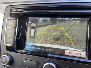 VOLKSWAGEN PASSAT 2.0 TDI BlueMotion Tech Executive Style Estate 5dr Diesel DSG Eu