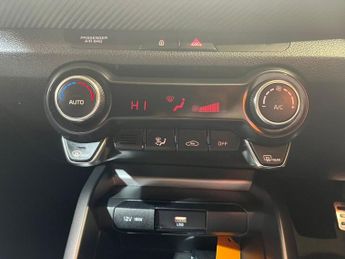 KIA STONIC 1.0 T-GDi MHEV GT-Line S SUV 5dr Petrol Hybrid DCT Euro 6 (s/s) 
