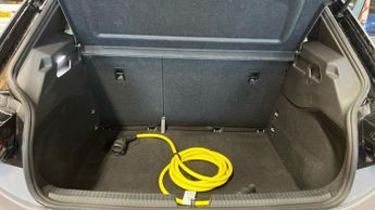 VOLKSWAGEN ID.3 Pro Performance 58kWh Life Hatchback 5dr Electric Auto (204 ps)