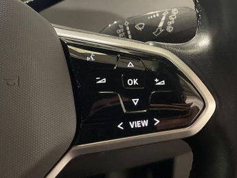 VOLKSWAGEN ID.3 Pro Performance 58kWh Life Hatchback 5dr Electric Auto (204 ps)