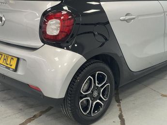 SMART FORFOUR 0.9T Prime (Premium Plus) Hatchback 5dr Petrol Twinamic Euro 6 (