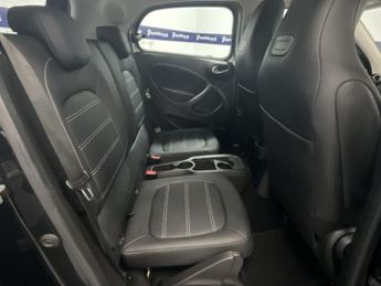 SMART FORFOUR 0.9T Prime (Premium Plus) Hatchback 5dr Petrol Twinamic Euro 6 (