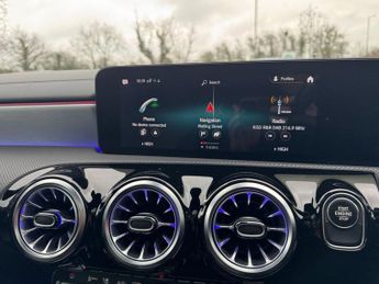 MERCEDES-BENZ CLA 1.3 CLA250e 15.6kWh AMG Line (Premium Plus) Shooting Brake 5dr P