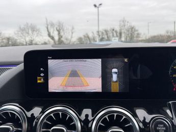 MERCEDES-BENZ GLA 1.3 GLA200 AMG Line (Premium) SUV 5dr Automatic