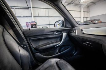 BMW 1 SERIES 2.0 118d M Sport Shadow Edition Hatchback 5dr Diesel Auto Euro 6