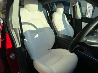TESLA Model 3 (Dual Motor) Long Range Saloon 4dr Electric Auto 4WDE (346 ps)