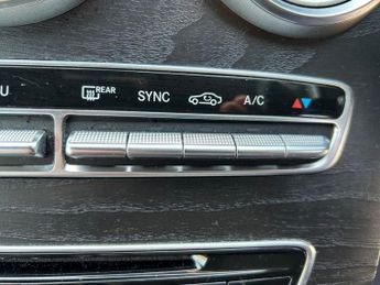 MERCEDES-BENZ C-CLASS 2.1 C220d AMG Line Coupe 2dr Diesel G-Tronic+ Euro 6 (s/s) (170 