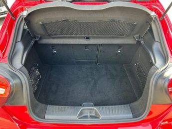 MERCEDES-BENZ A-CLASS 2.1 A200d AMG Line (Premium) Hatchback 5dr Diesel 7G-DCT Euro 6 