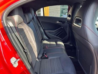 MERCEDES-BENZ A-CLASS 2.1 A200d AMG Line (Premium) Hatchback 5dr Diesel 7G-DCT Euro 6 