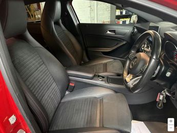 MERCEDES-BENZ A-CLASS 2.1 A200d AMG Line (Premium) Hatchback 5dr Diesel 7G-DCT Euro 6 