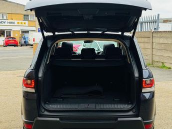 LAND ROVER RANGE ROVER SPORT 3.0 V6 HSE Dynamic SUV 5dr Petrol Auto 4WD Euro 6 (s/s) (340 ps)