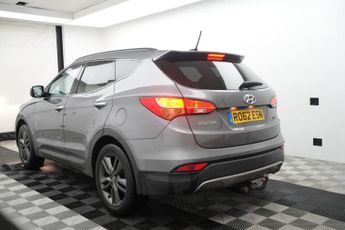 HYUNDAI SANTA FE 2.2 CRDi Premium SE SUV 5dr Diesel Auto 4WD Euro 5 (7 seat) (194