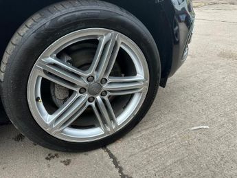 AUDI Q5 3.0 TDI V6 S line Plus SUV 5dr Diesel S Tronic quattro Euro 5 (s