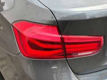 BMW 3 SERIES 2.0 320d ED Plus Saloon 4dr Diesel Manual Euro 6 (s/s) (163 ps)