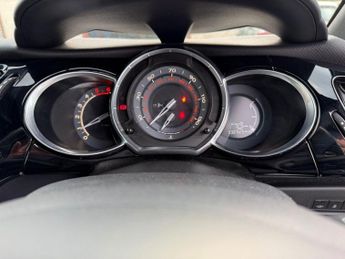 DS AUTOMOBILES DS 3 1.6 BlueHDi Prestige Hatchback 3dr Diesel Manual Euro 6 (s/s) (1