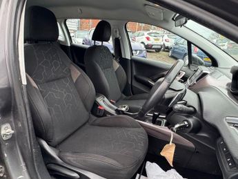 PEUGEOT 2008 1.6 e-HDi Active SUV 5dr Diesel EGC Euro 5 (s/s) (92 ps)