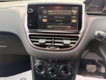 PEUGEOT 2008 1.6 e-HDi Active SUV 5dr Diesel EGC Euro 5 (s/s) (92 ps)