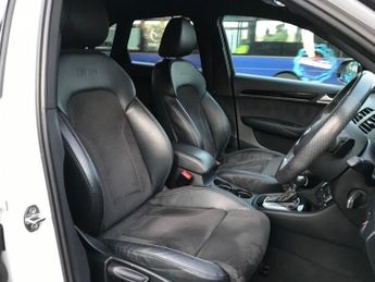 AUDI Q3 2.0 TFSI Black Edition SUV 5dr Petrol S Tronic quattro Euro 6 (s