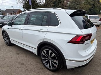 VOLKSWAGEN TIGUAN 2.0 TDI R-Line Tech SUV 5dr Diesel DSG Euro 6 (s/s) (150 ps)