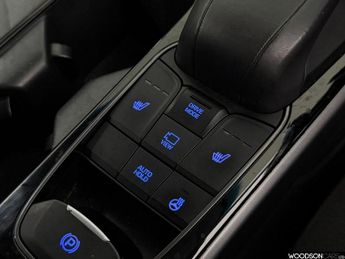 HYUNDAI IONIQ 38.3kWh Premium Hatchback 5dr Electric Auto (136 ps)