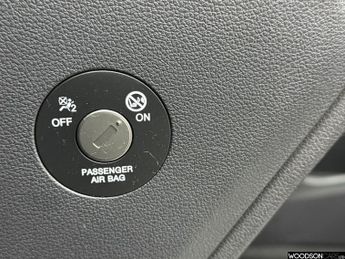 HYUNDAI IONIQ 38.3kWh Premium Hatchback 5dr Electric Auto (136 ps)