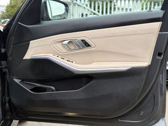 BMW 3 SERIES 2.0 320i Sport Saloon 4dr Petrol Auto Euro 6 (s/s) (184 ps)