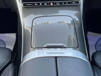 MERCEDES-BENZ C-CLASS 2.0 C 300 E AMG Line Premium + A 5dr