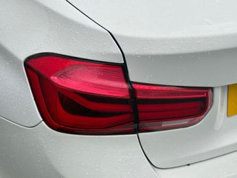 BMW 3 SERIES 2.0 320d ED Plus Saloon 4dr Diesel Manual Euro 6 (s/s) (163 ps)