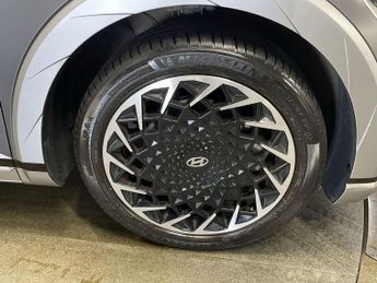 HYUNDAI IONIQ 5 73kWh Ultimate Hatchback 5dr Electric Auto (217 ps)