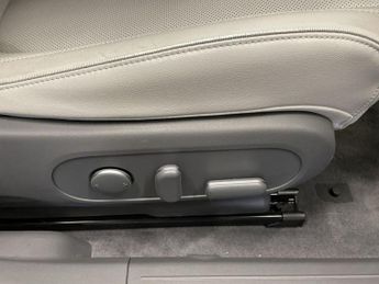 HYUNDAI IONIQ 5 73kWh Ultimate Hatchback 5dr Electric Auto (217 ps)