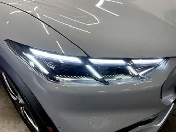 FORD MUSTANG MACH-E Standard Range 72kWh Select SUV 5dr Electric Automatic (268 ps)