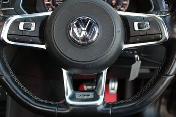 VOLKSWAGEN TIGUAN 2.0 TDI BlueMotion Tech R-Line SUV 5dr Diesel DSG Euro 6 (s/s) (